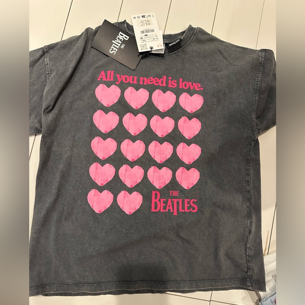 Zara NWT The Beatles Kids Gray and Pink Graphic T-Shirt